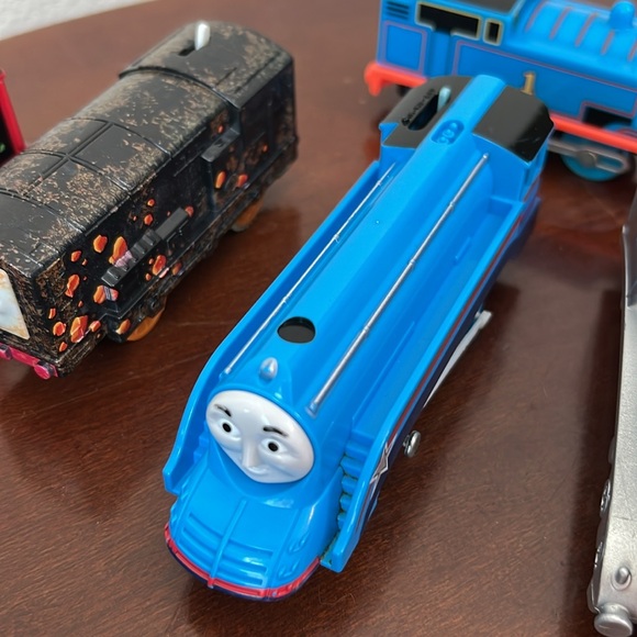 Lot Of 6 Thomas The Train & Friends Trackmaster Motorized Trains - Picture 4 of 8